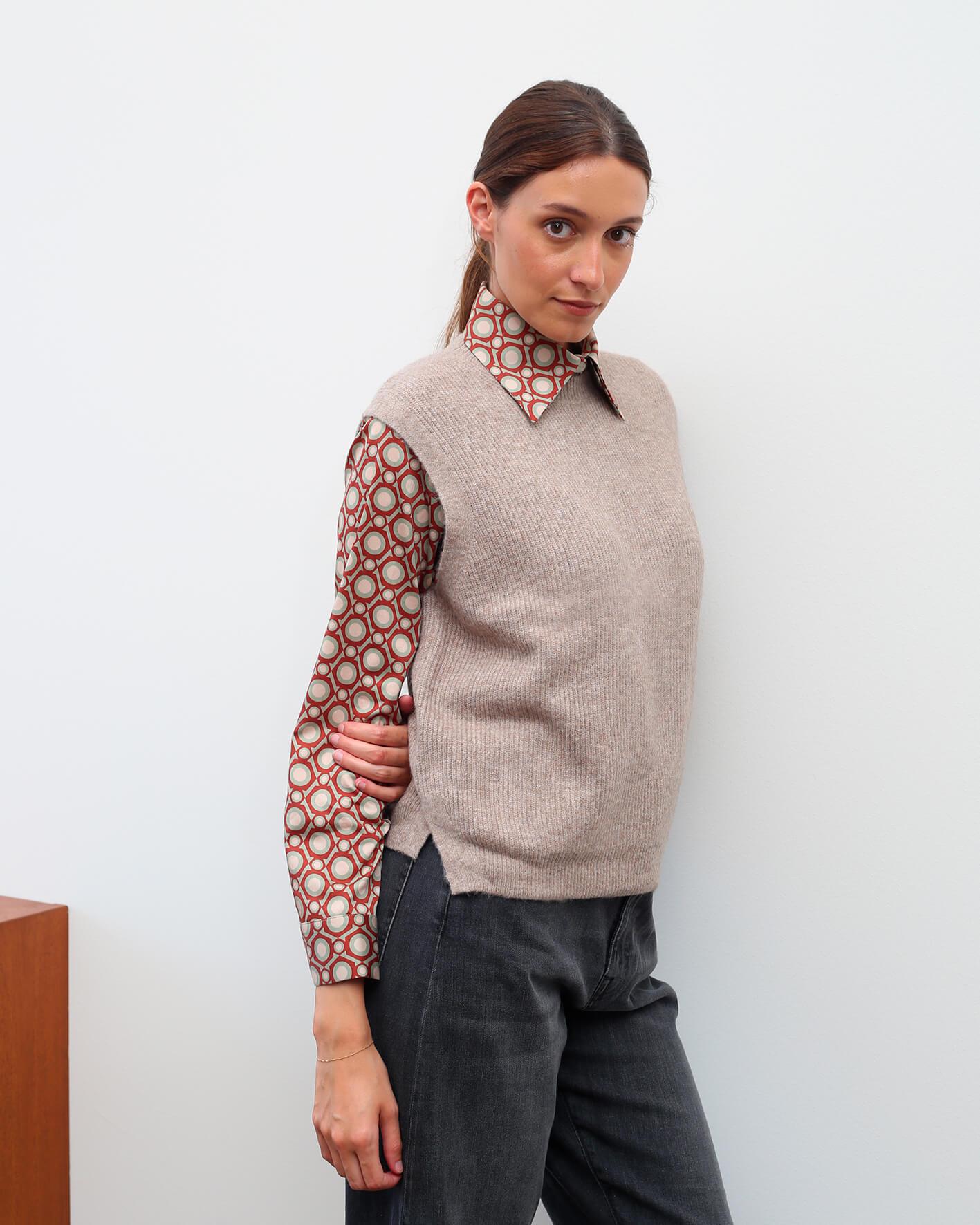 OLIVO 8555 BEIGE SUEDE