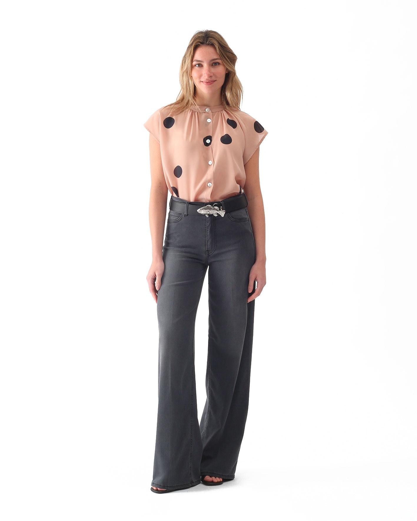 138 BLACK
