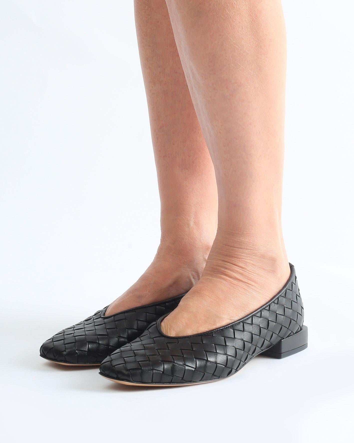SUEDE NIMANERO