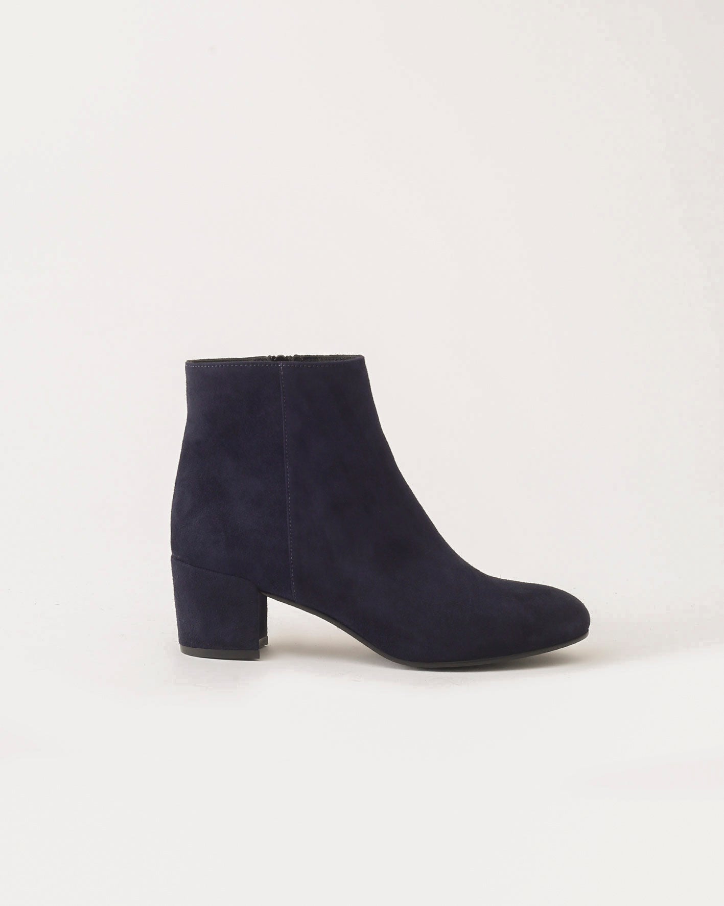 SUEDE VIA MONTENAPOLEONEBLU