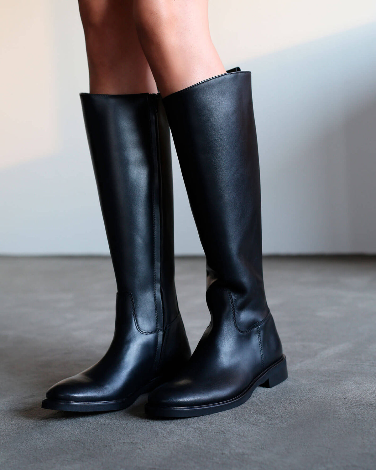 LUCE LUCE NERO SUEDE 
