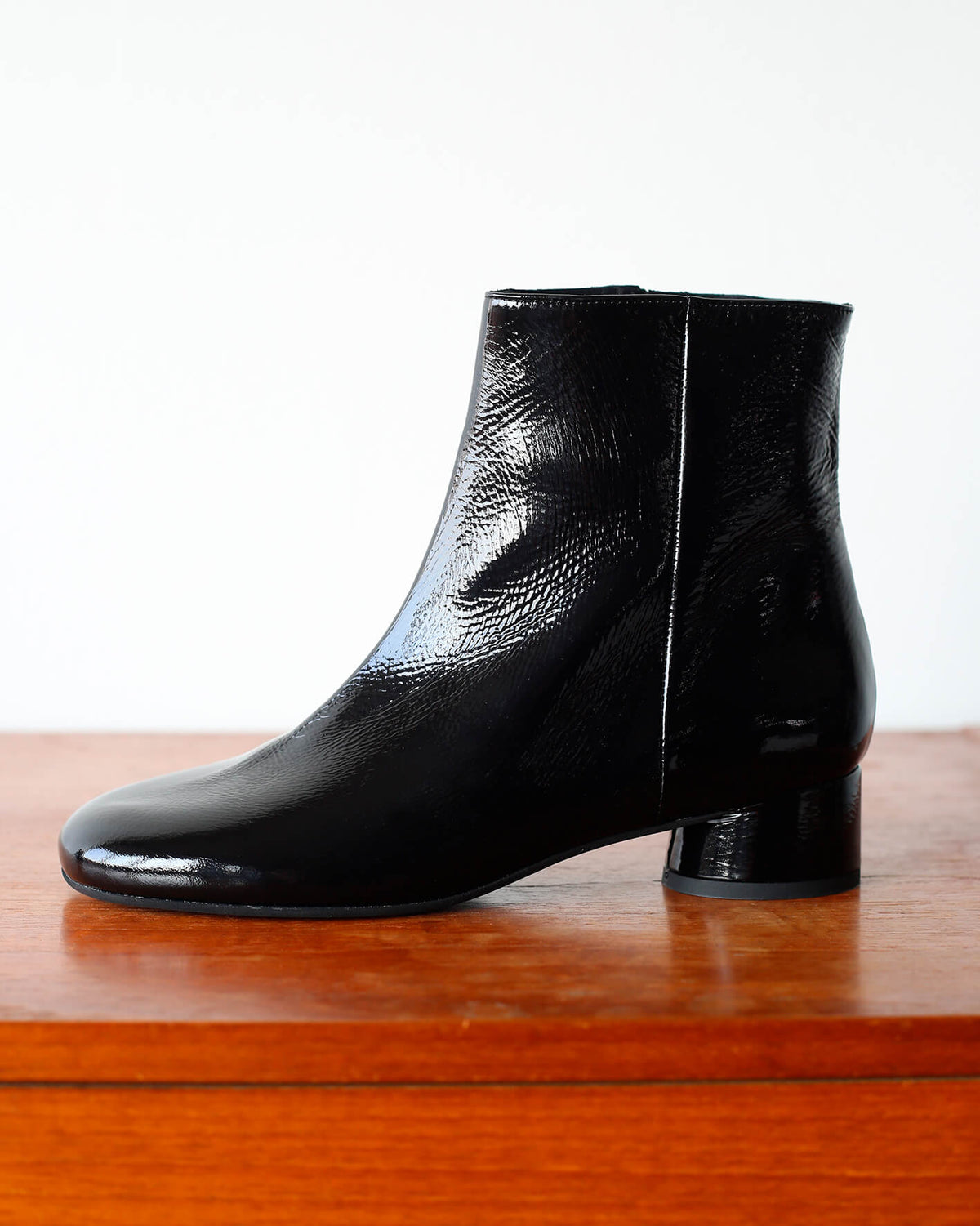 SATURNO SATURNO NERO SUEDE 