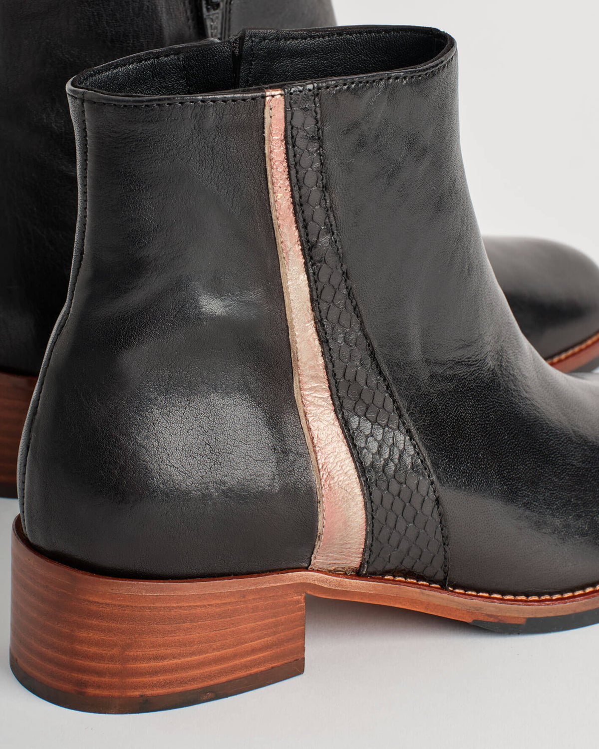 HELGA HELGA NERO SUEDE 