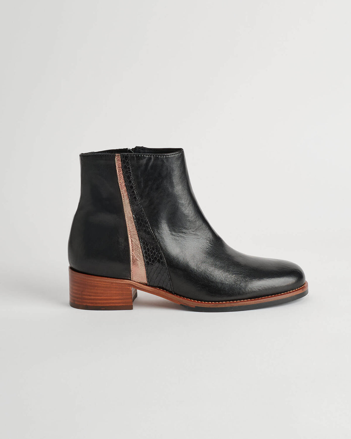 HELGA HELGA NERO SUEDE 