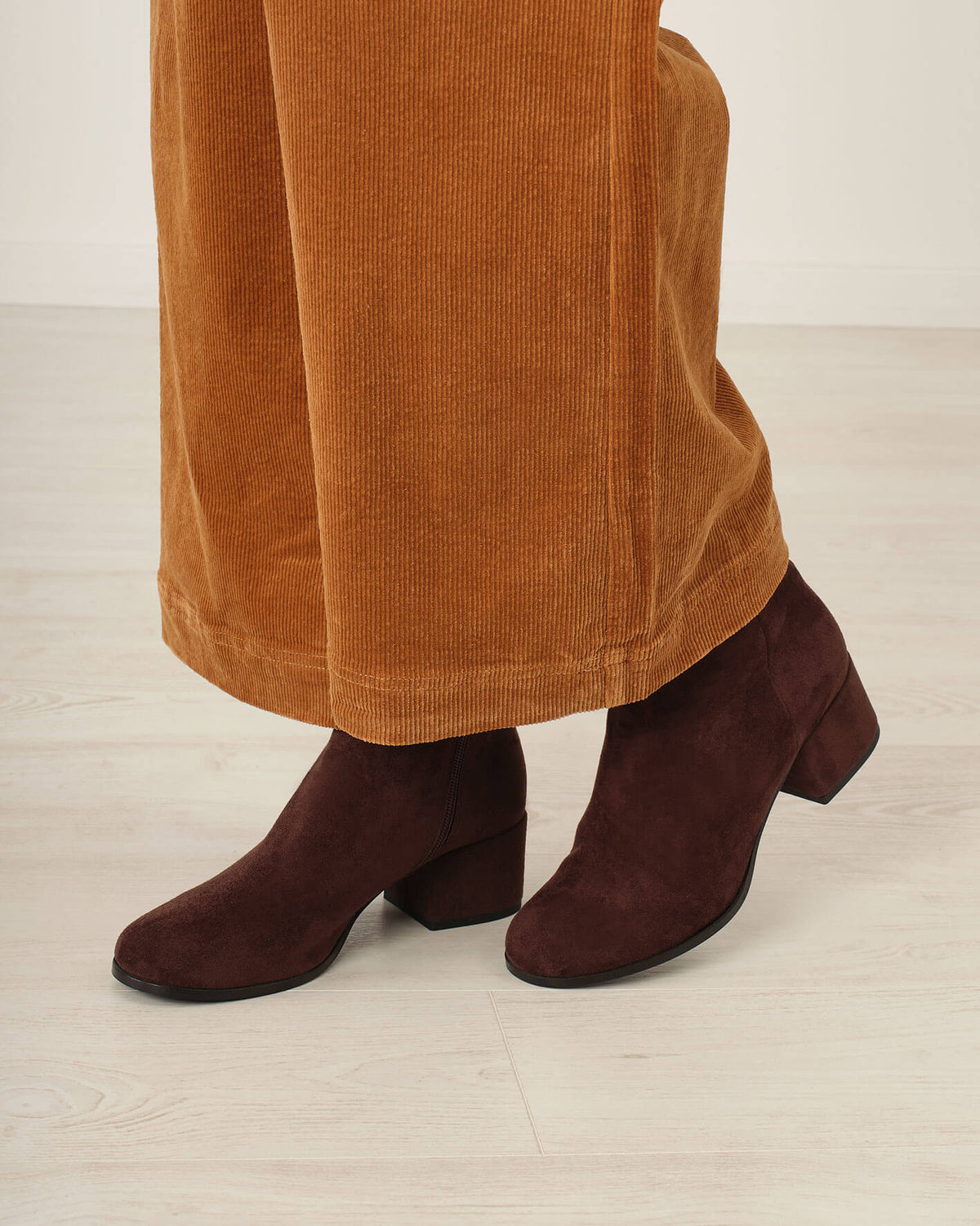 IDAL IDAL-C MOKA SUEDE 