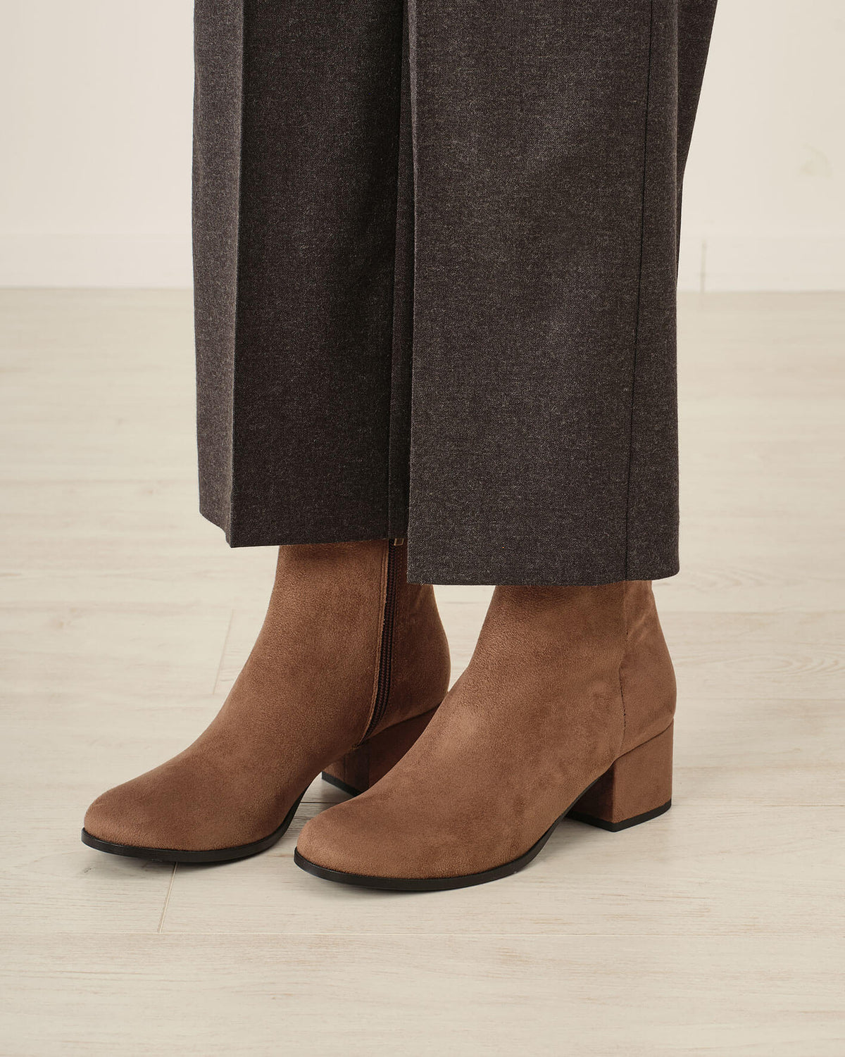 IDAL IDAL-C TAUPE SUEDE 