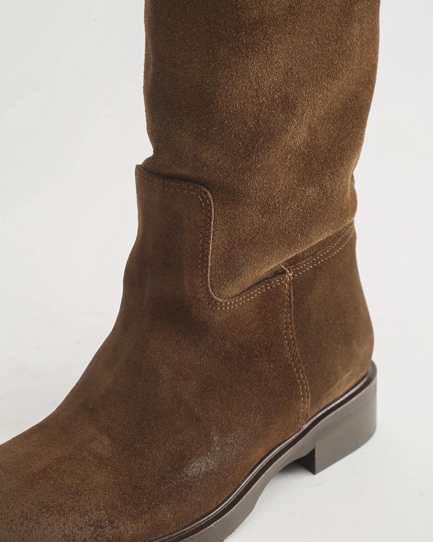 VIA BORGONUOVO VIA BORGONUOVO CUOIO SUEDE 