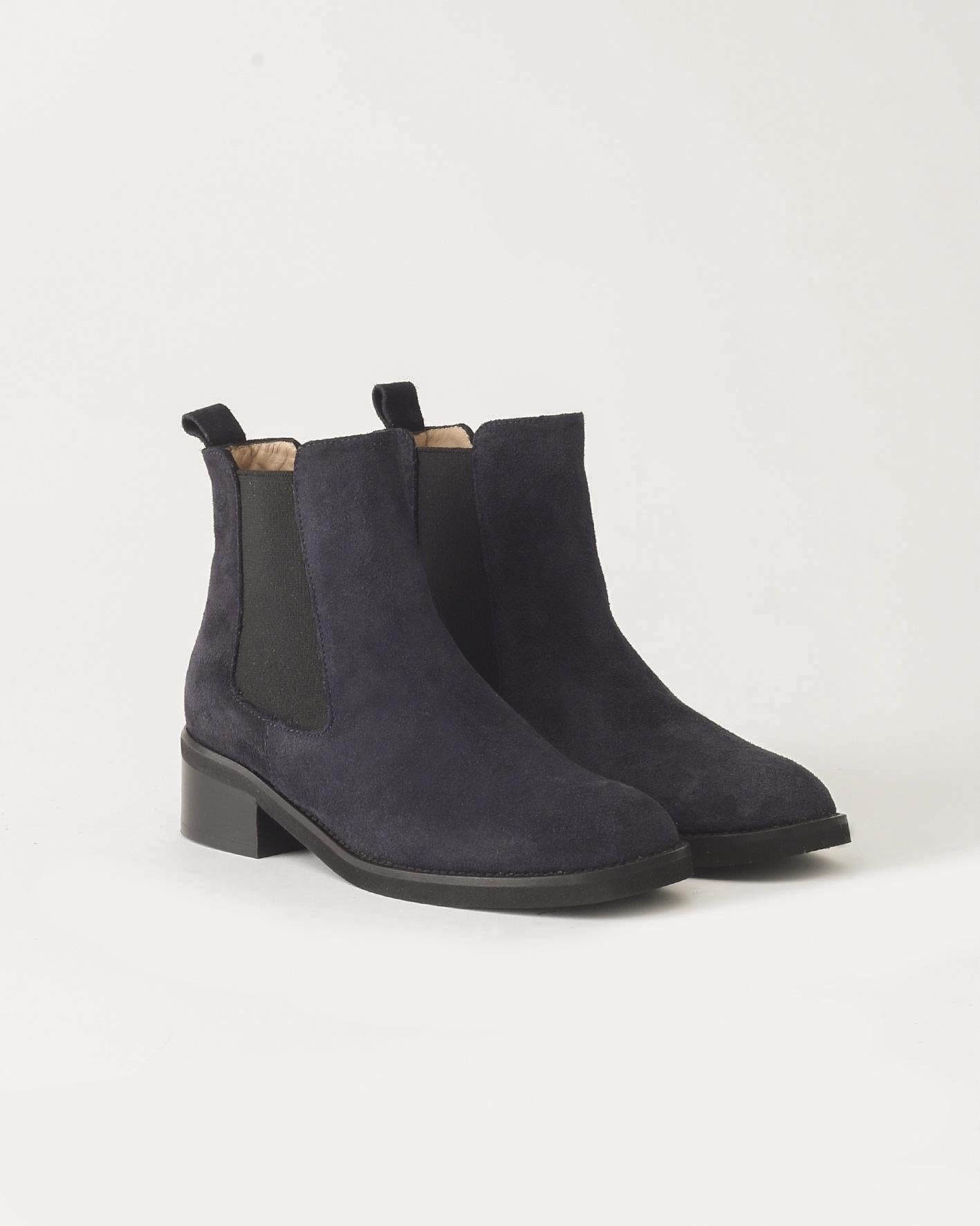 VIA NERINO VIA NERINO BLU SUEDE 