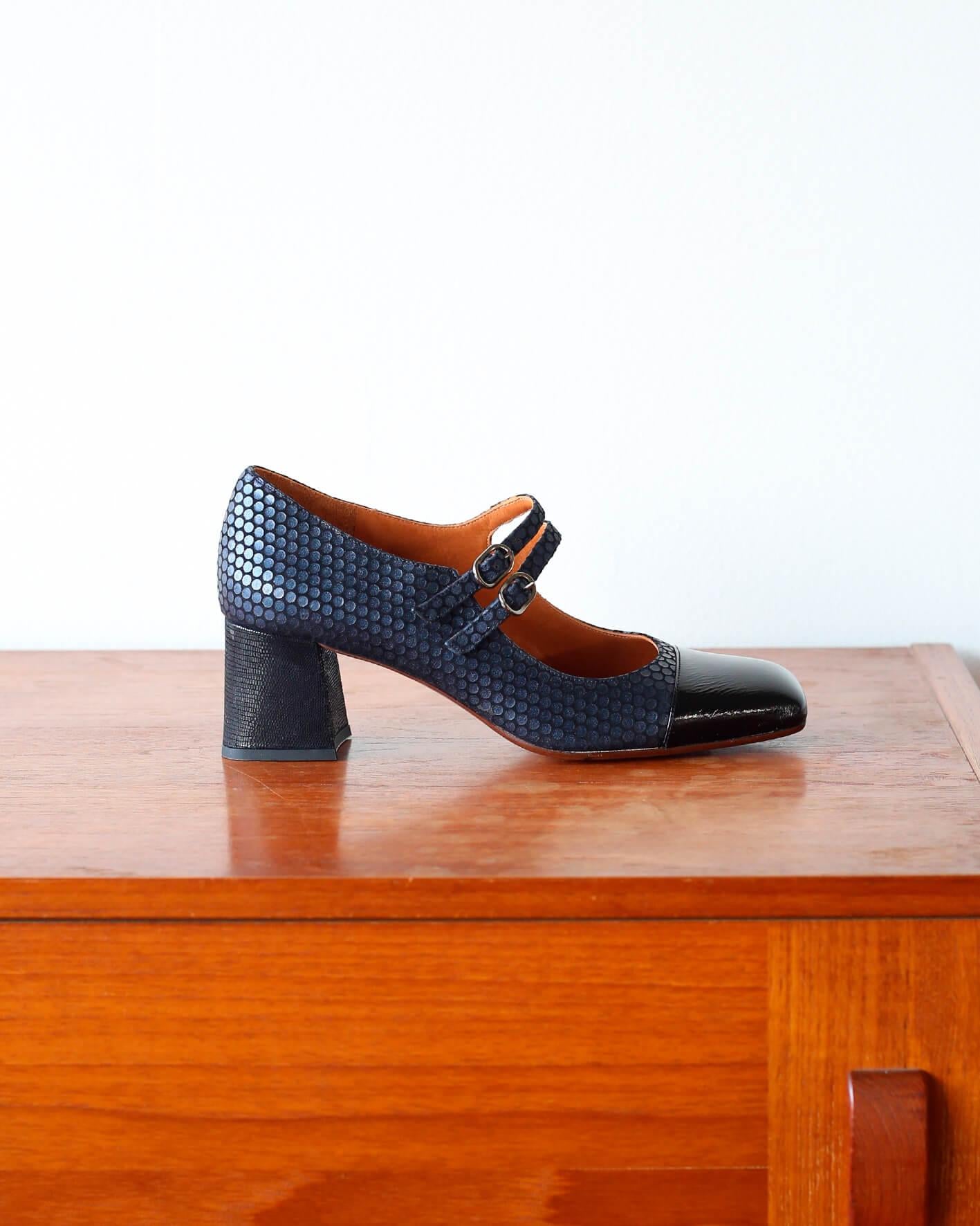 VOLCANO VOLCANO NAVY CHIE MIHARA 