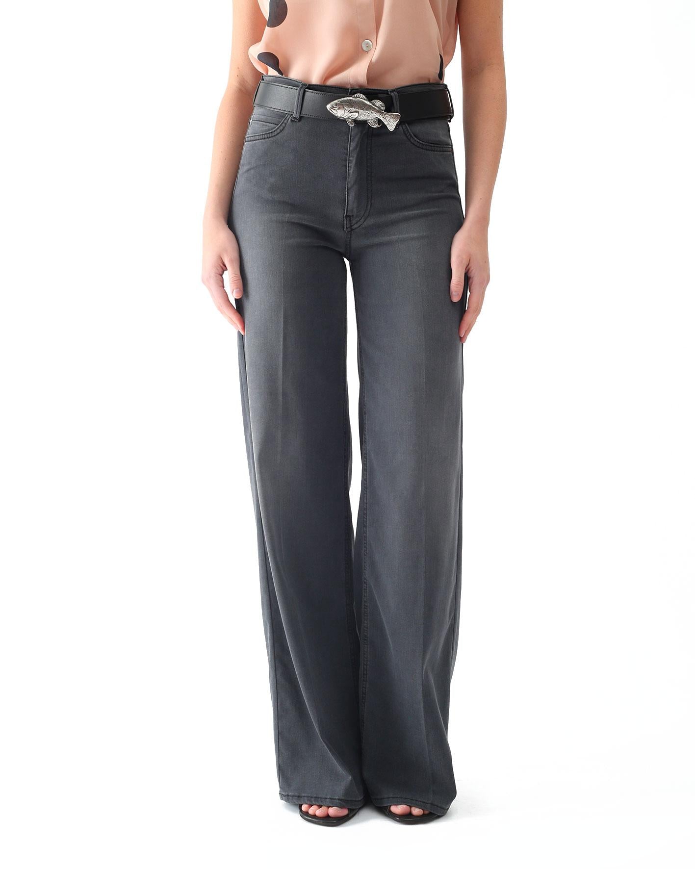 138 BLACK