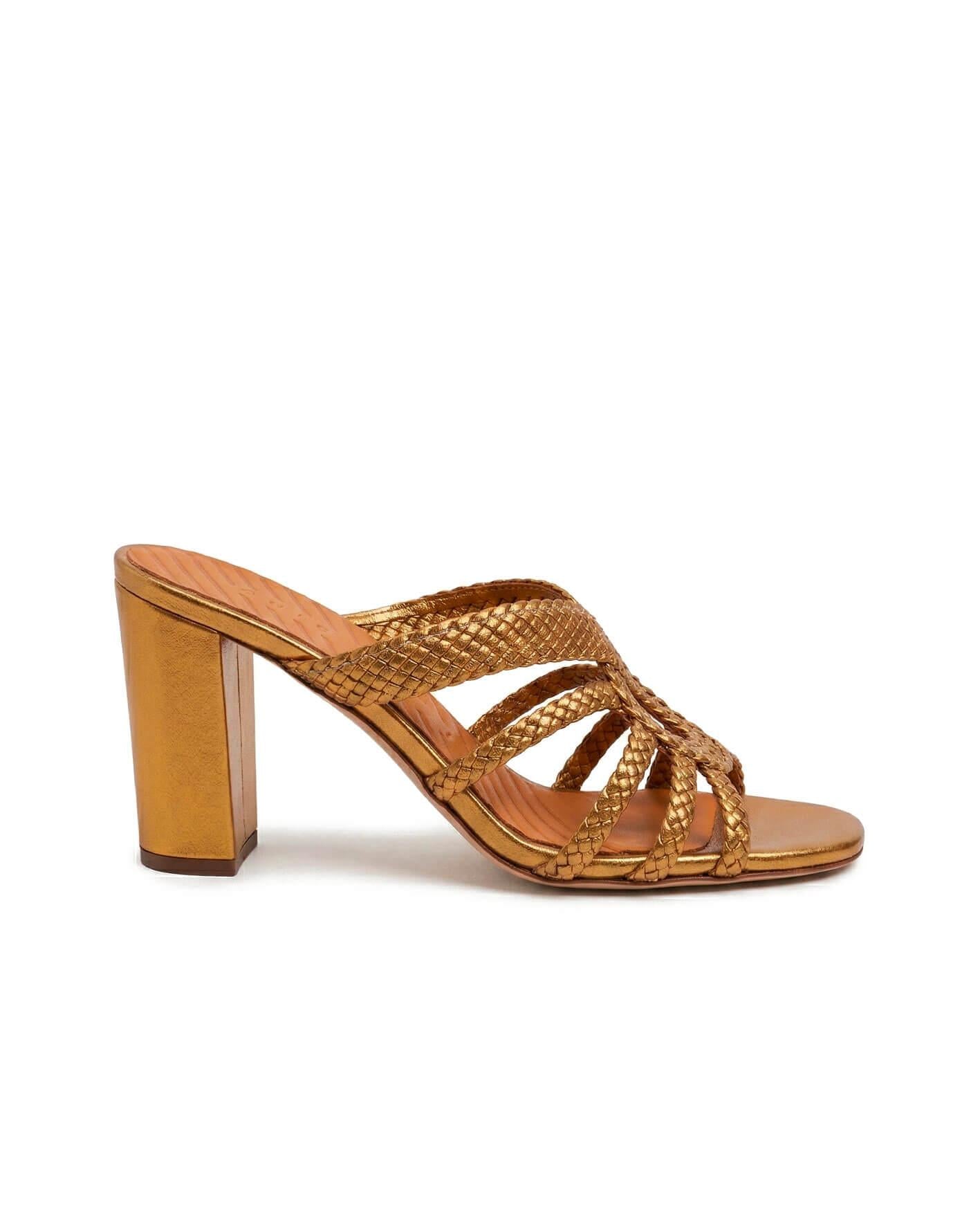 BELONI BELONI BRONZO CHIE MIHARA 