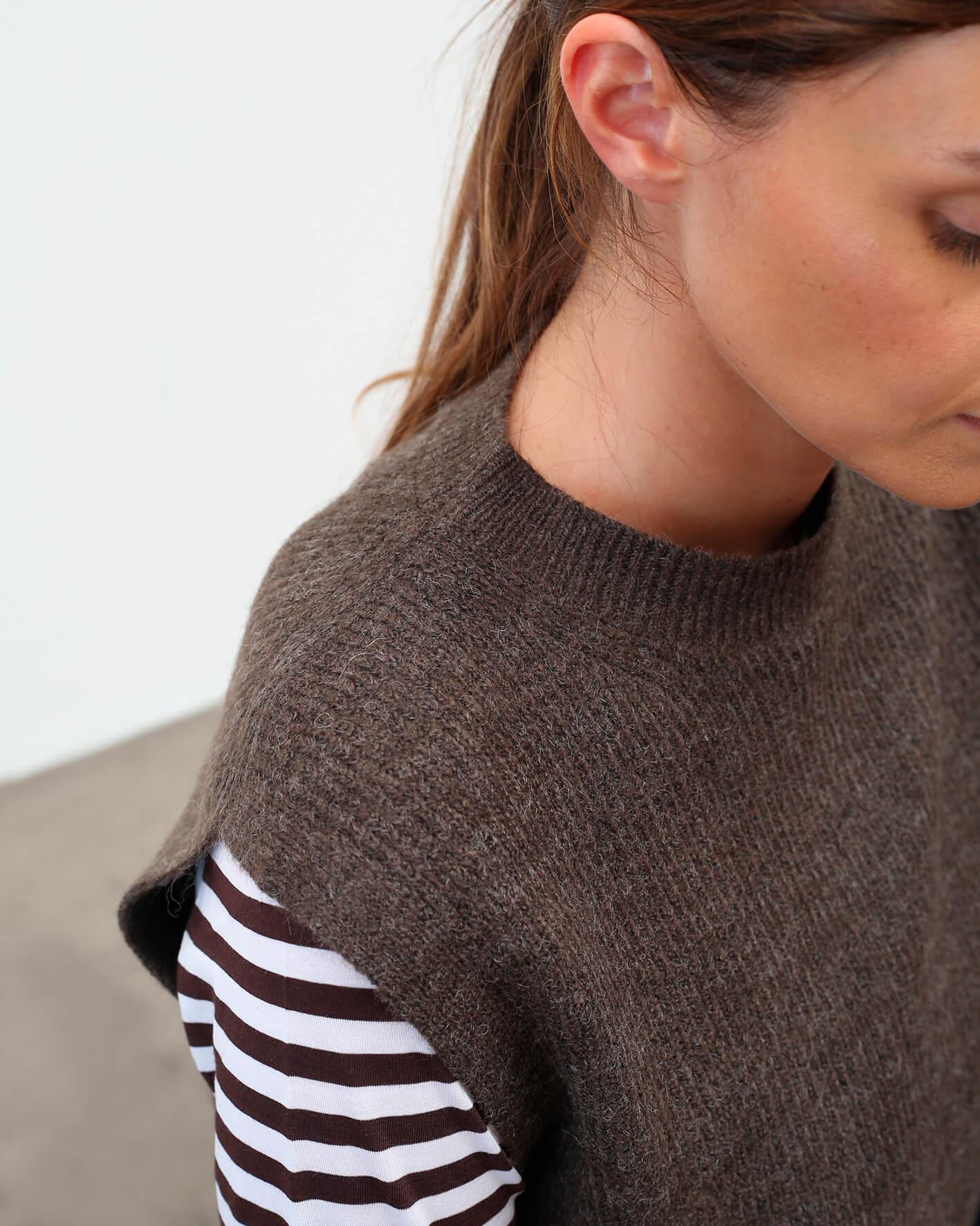 OLIVO 8555 MOKA SUEDE 