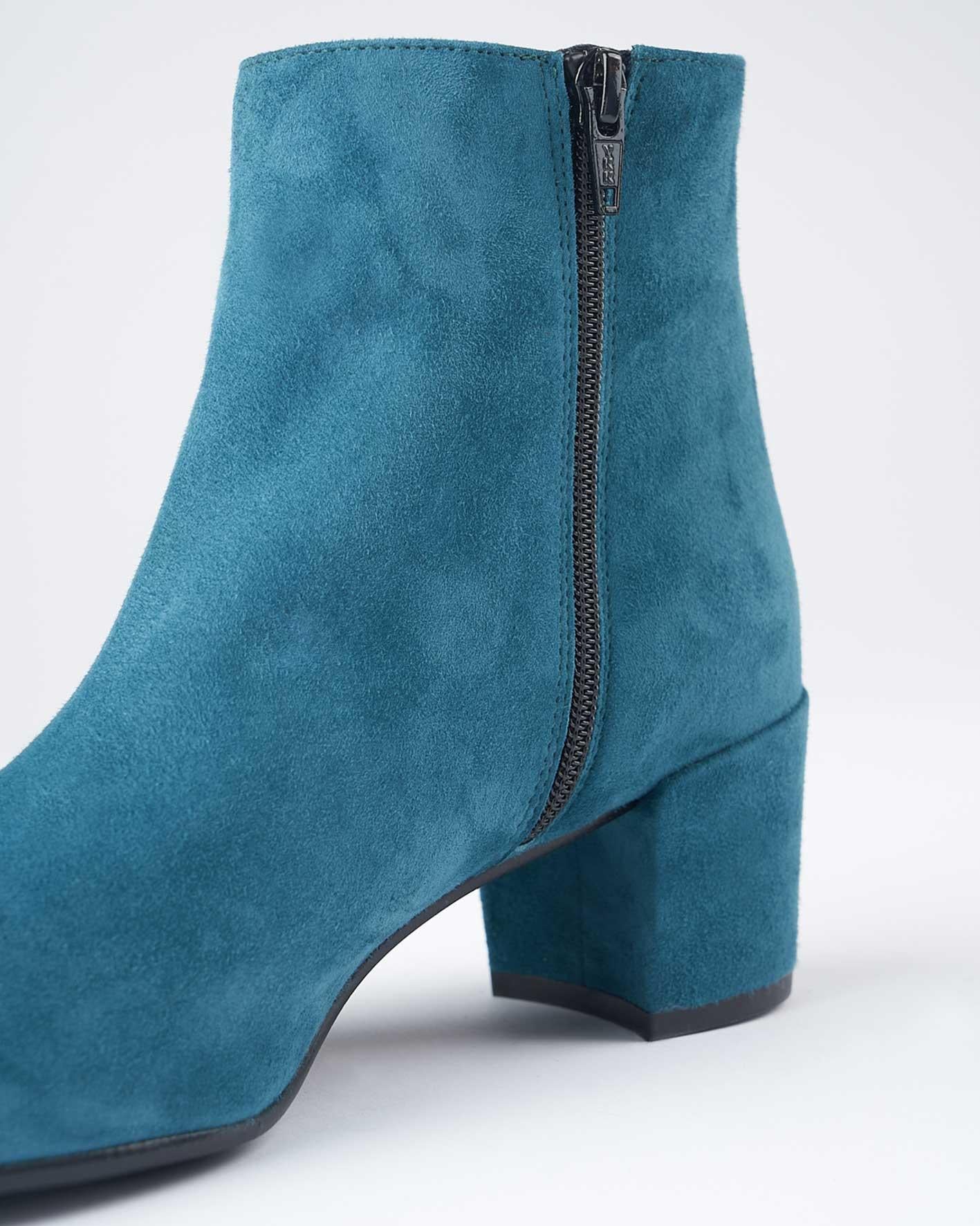 VIA MONTENAPOLEONE VIA MONTENAPOLEONE OTTANIO SUEDE 